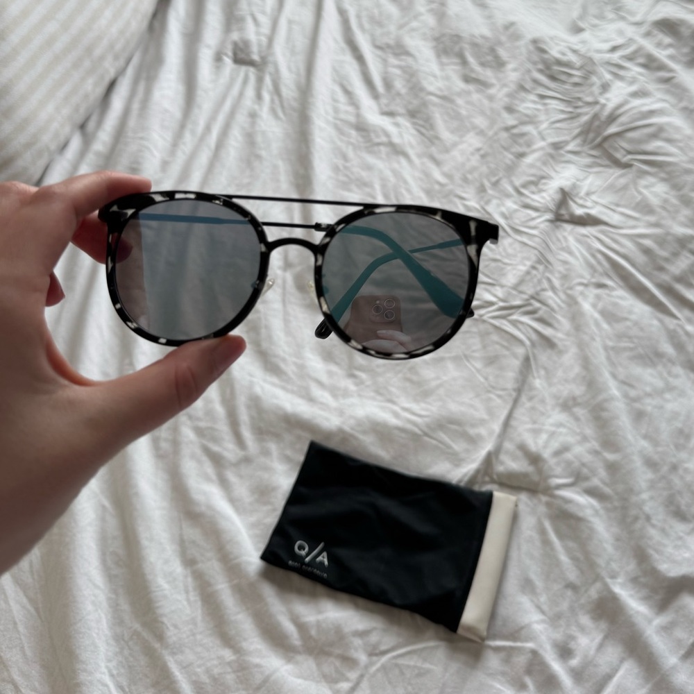 QUAY Sunglasses